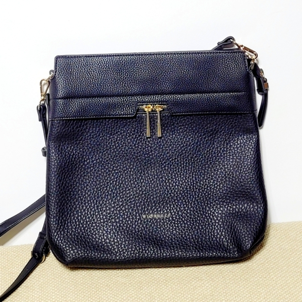 Fiorelli Classic Black Pebble Vegan Leather Adjustable Strap Crossbody Purse